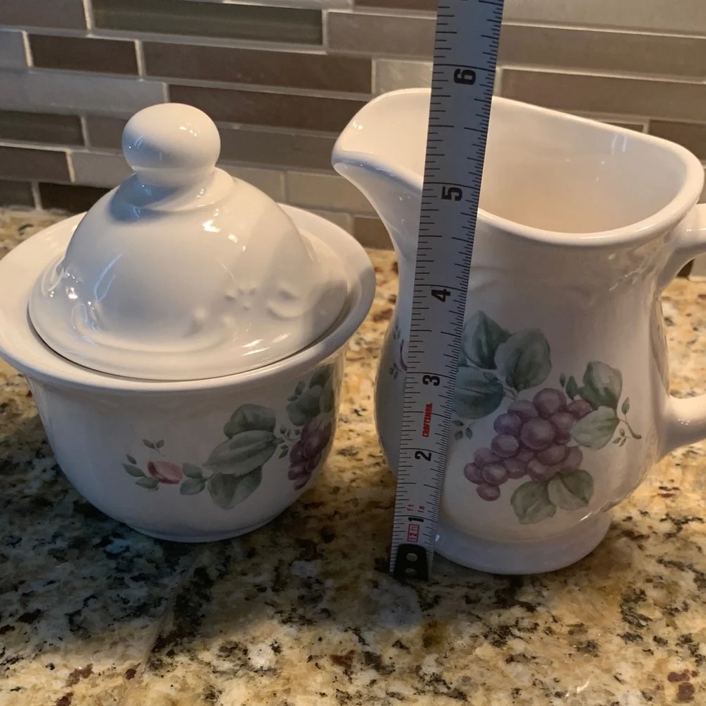 Pfaltzgraff Grapevine Sugar Bowl and Creamer Set